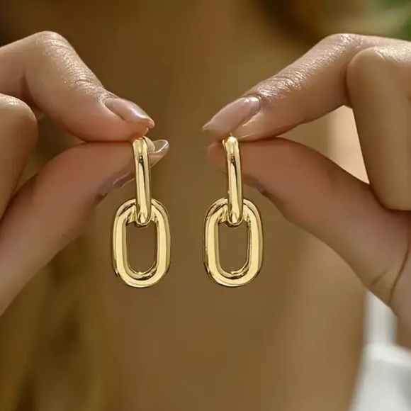 Boho Style Simple Hollow 14K Golden Plated Stud earrings - Picture 3 of 4